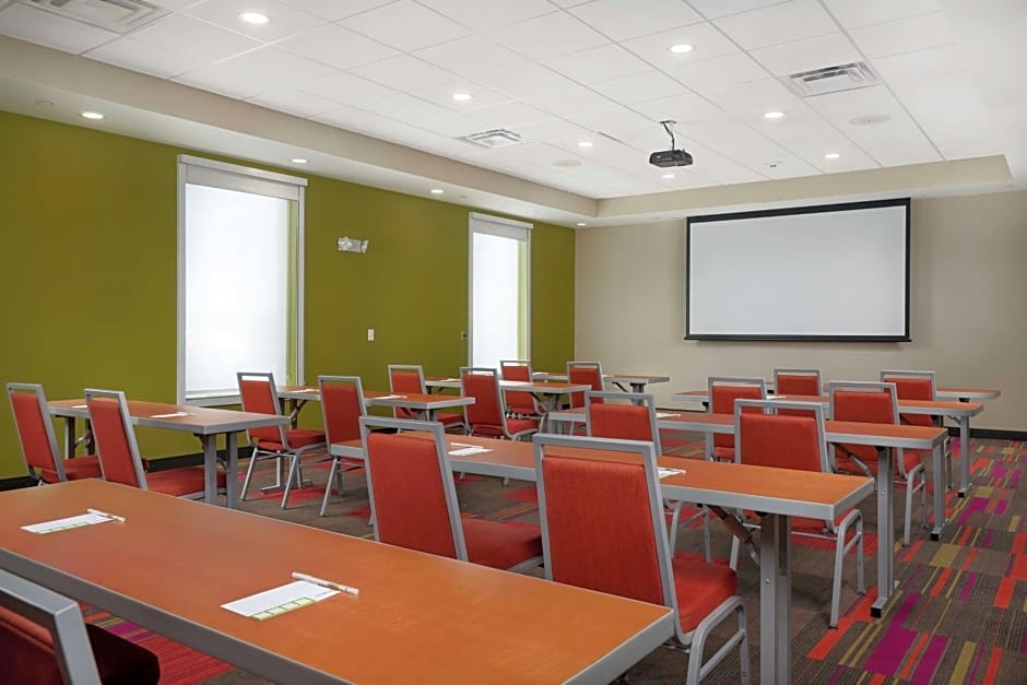 Home2 Suites by Hilton Youngstown West/Austintown, OH