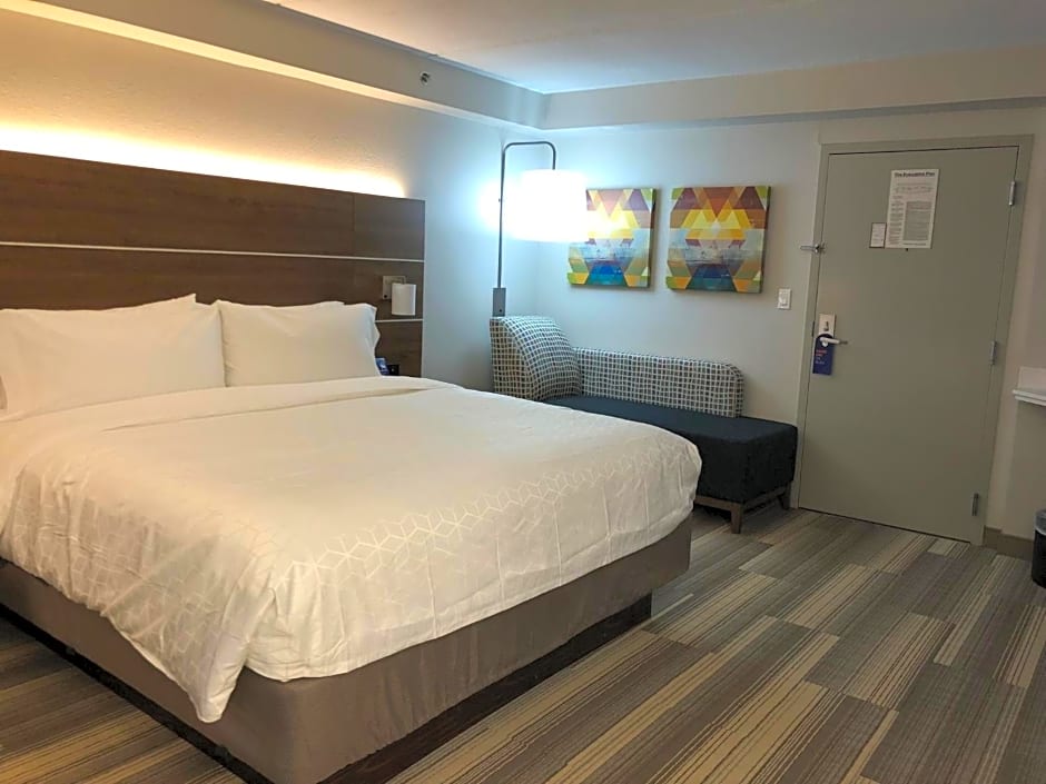 Holiday Inn Express Hotel & Suites Tempe Hotel