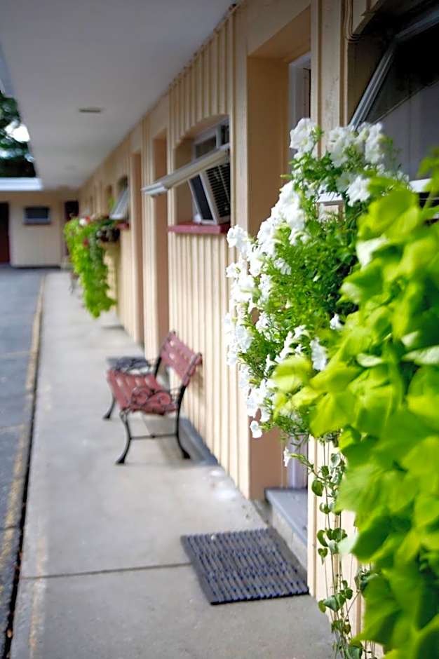 Sunset Motor Inn