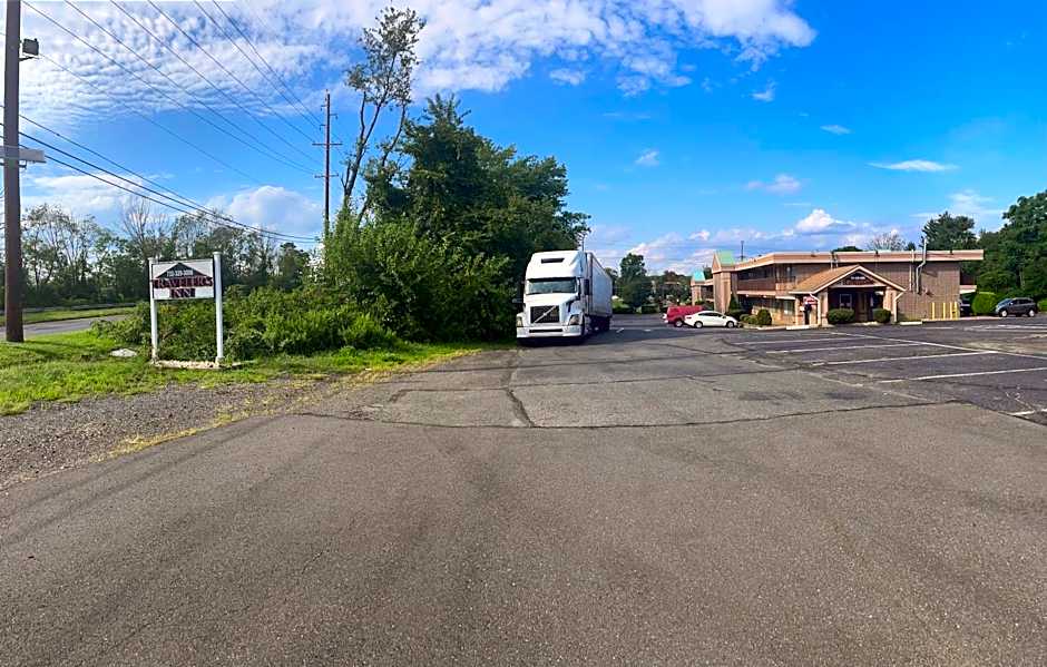 Travelers Inn