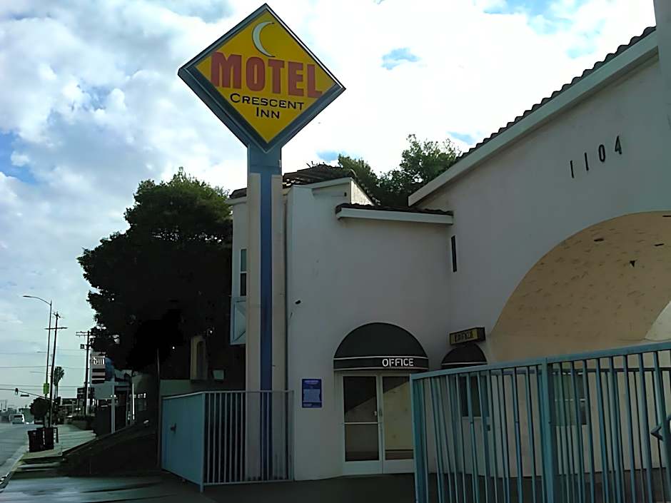 Crescent Inn