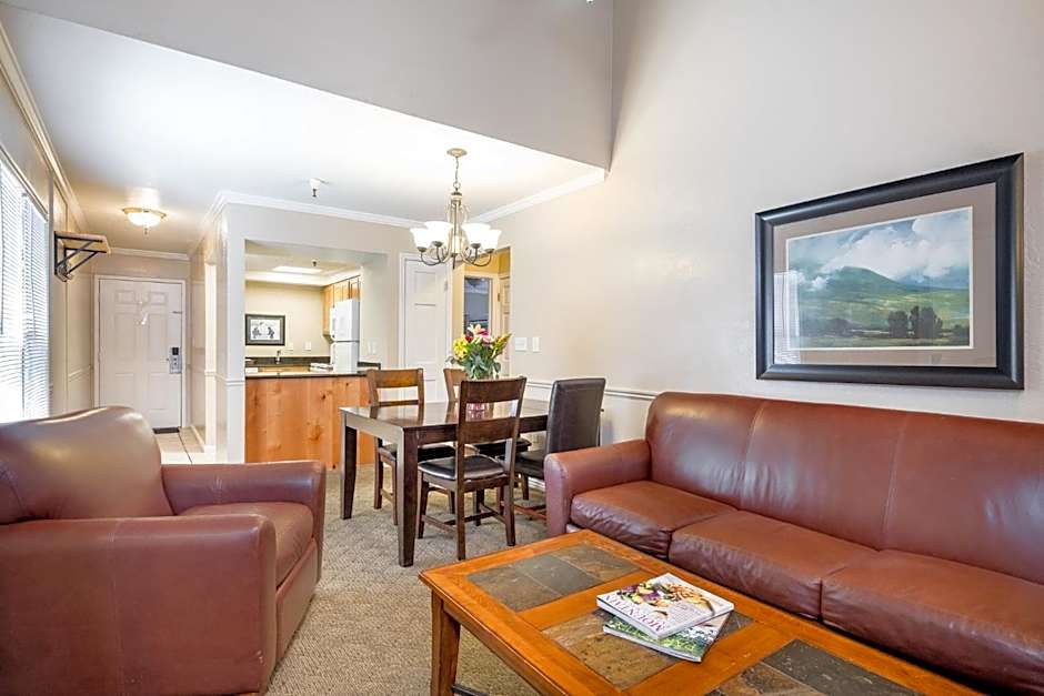 Sweetwater Lift Lodge