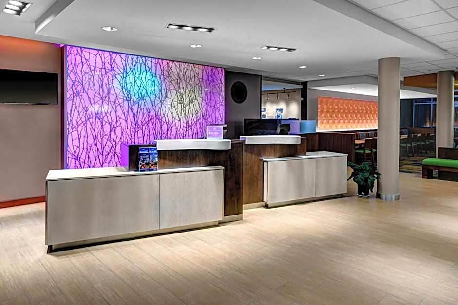 Fairfield Inn & Suites by Marriott Lansing at Eastwood