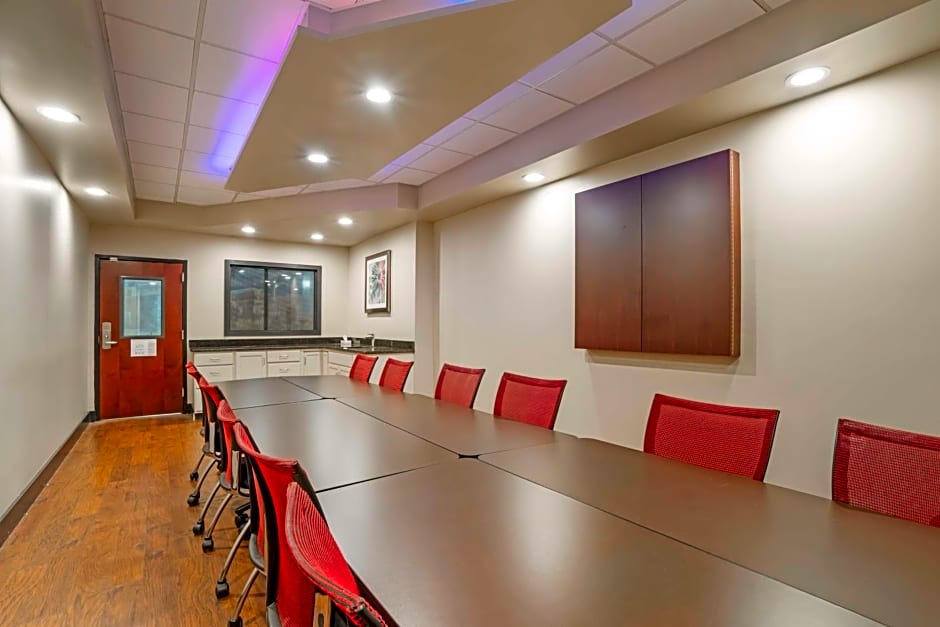 Best Western Plus Greenville I-385 Inn & Suites