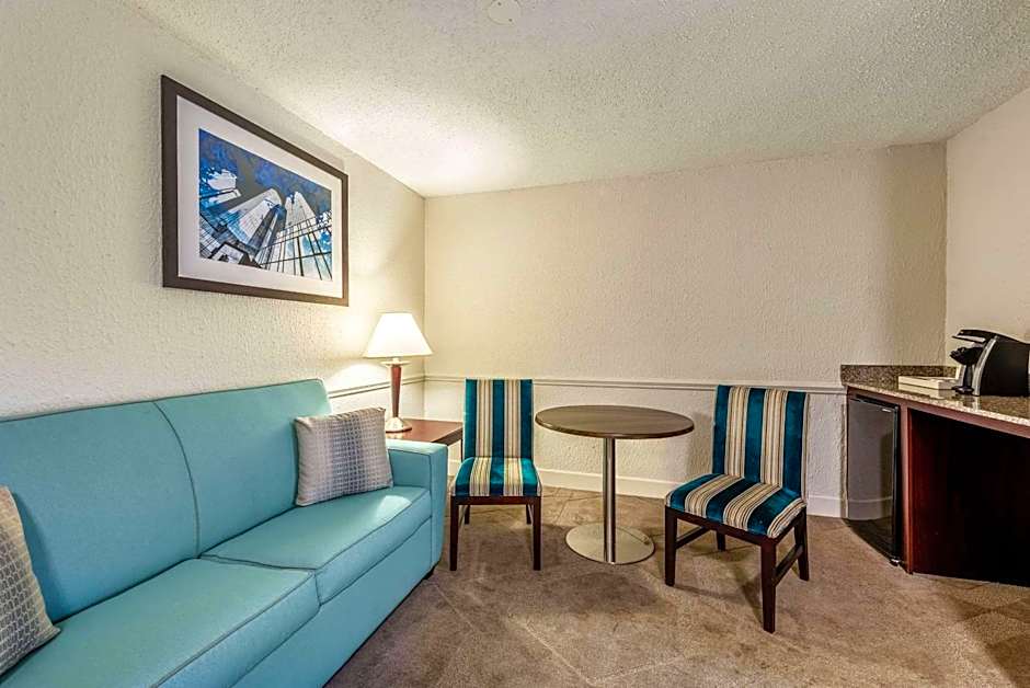The Blu Hotel Blue Ash Cincinnati, Ascend Hotel Collection