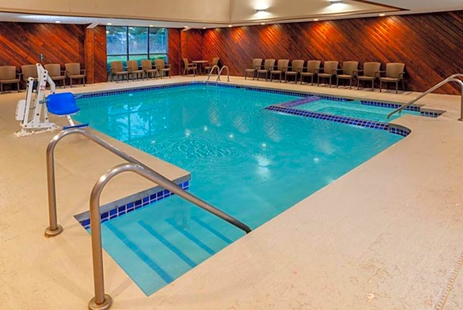 Super 8 by Wyndham Wausau