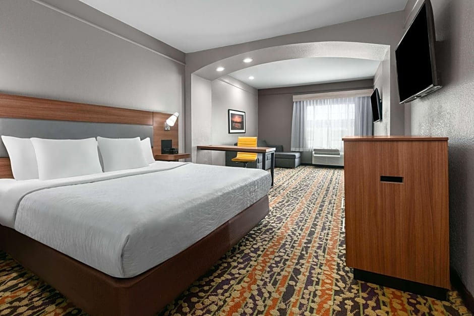 La Quinta Inn & Suites by Wyndham Belton - Temple South