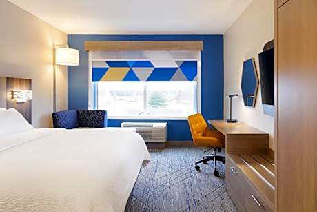 Standard King Room with Mobility Accessible Roll-In Shower