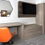 Holiday Inn Express Hotel & Suites Brattleboro