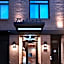 The Melrose Hotel
