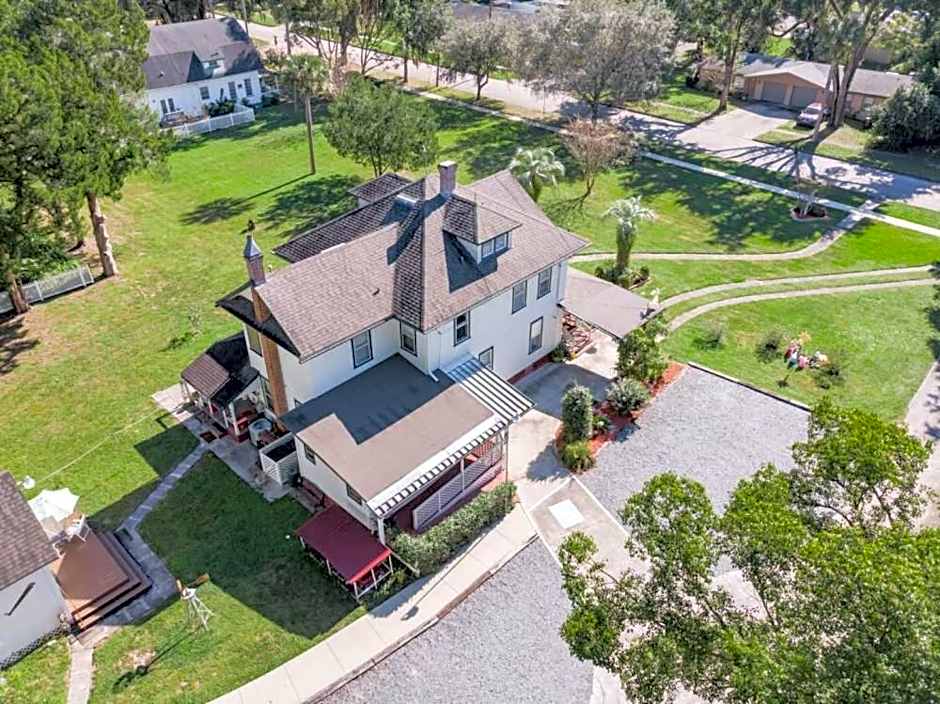 The Alling House