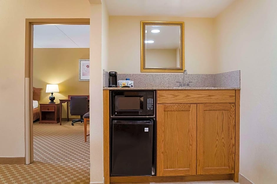 Quality Inn & Suites
