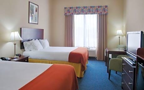 Queen Room with Two Queen Beds - Disability Access