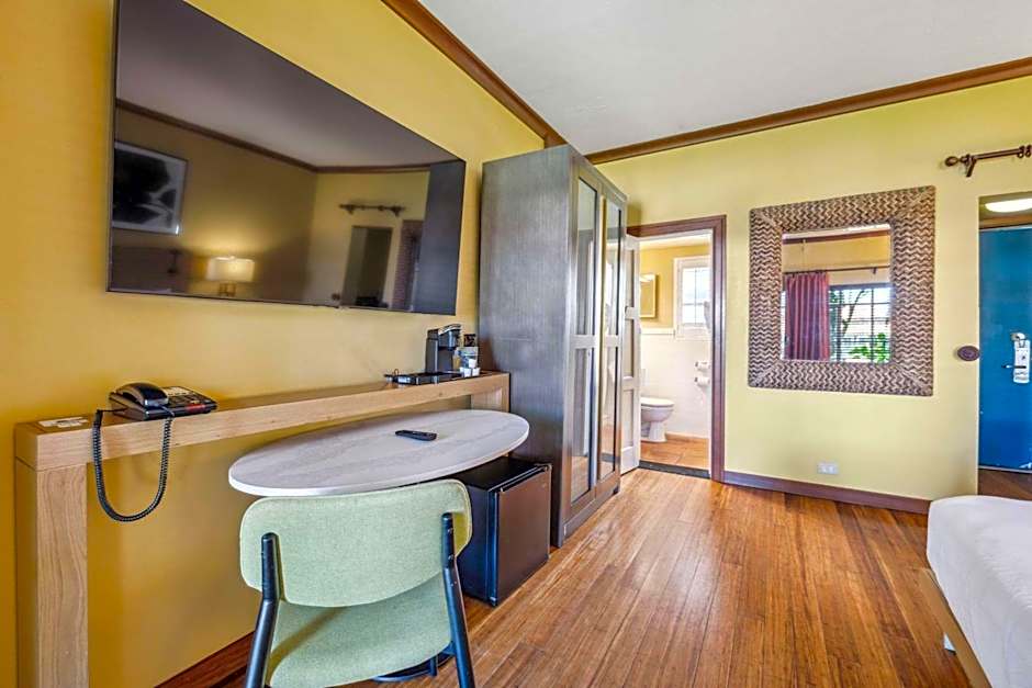 Inn Marin and Suites, Ascend Hotel Collection