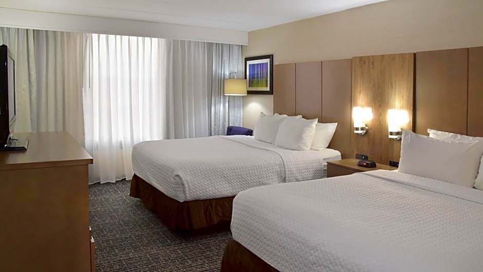 Crowne Plaza Cleveland Airport