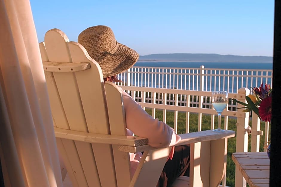 Pismo Lighthouse Suites