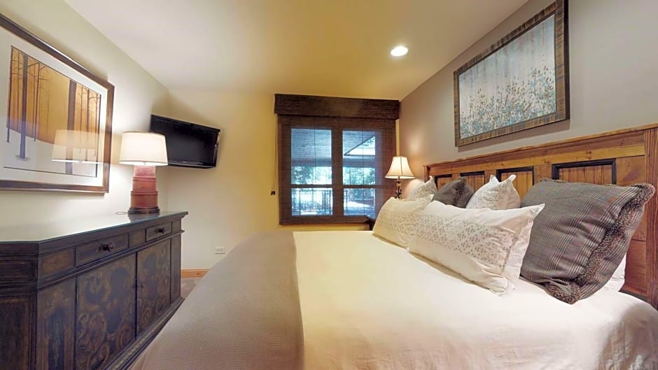 Montaneros in Vail, a Destination by Hyatt Residence