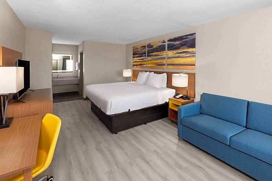 Days Inn & Suites by Wyndham Vicksburg
