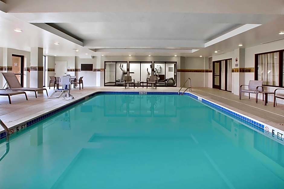 Courtyard by Marriott Somerset