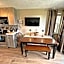 Stroll to Slopes, Village Area, Ski in-Out MtLodge 210