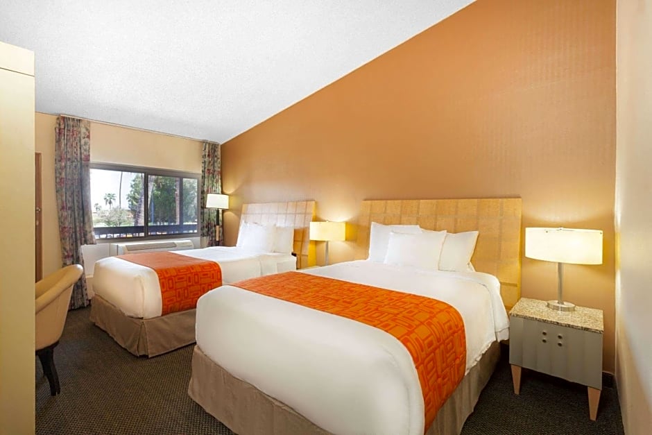 Howard Johnson by Wyndham Yuma