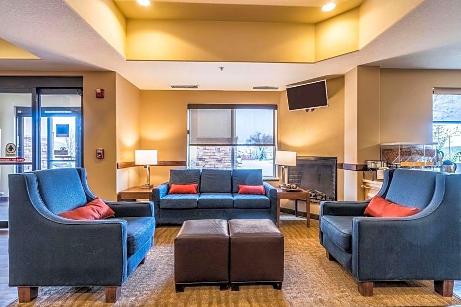 Comfort Inn & Suites