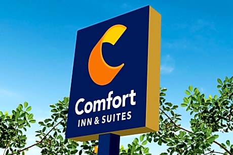 Comfort Inn & Suites At Sanford Sports Complex