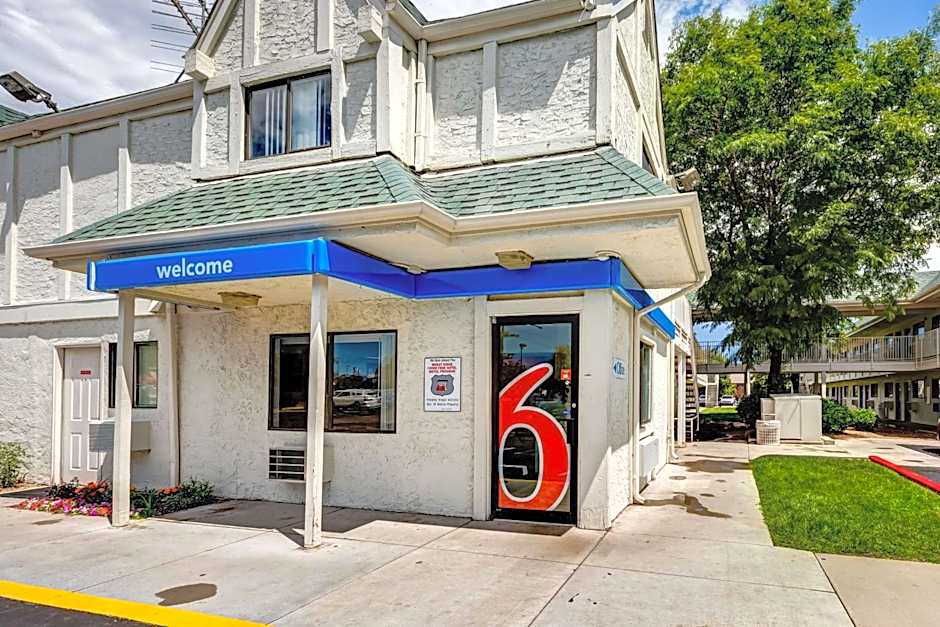 Motel 6-Wheat Ridge, CO - West - Denver North