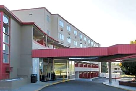Quality Inn & Suites Airport