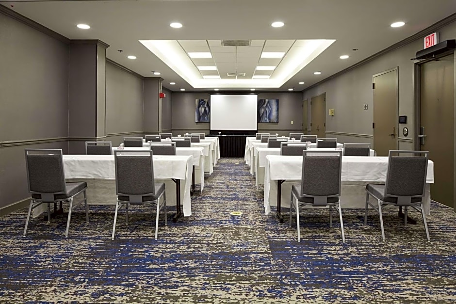 Embassy Suites By Hilton Hotel Atlanta-Galleria