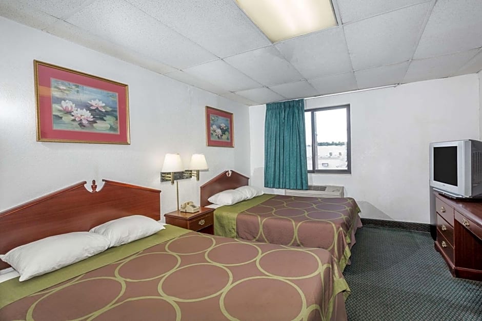 Super 8 by Wyndham Pompano Beach