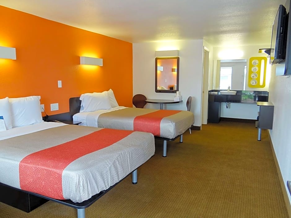 Motel 6-Erie, PA