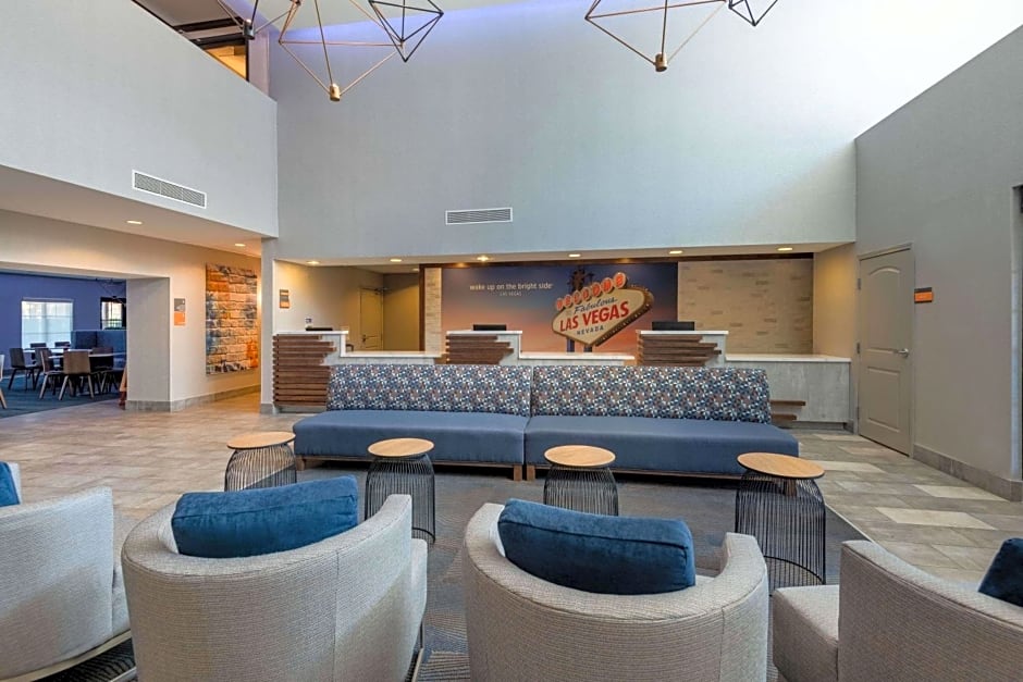 La Quinta Inn & Suites by Wyndham Las Vegas Airport South