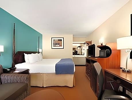 1 King Bed Business Room Non-Smoking
