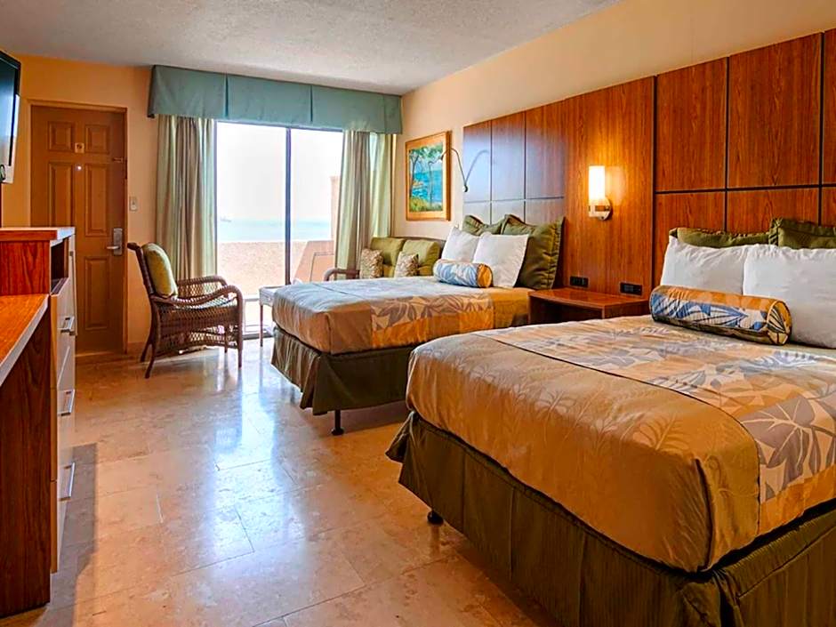 Lindbergh Bay Hotel and Villas