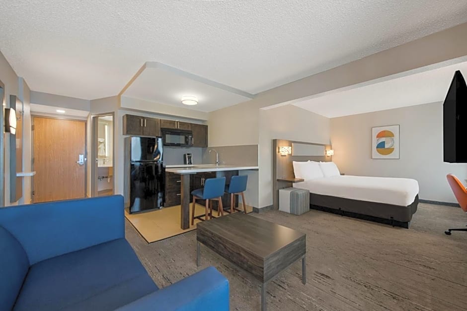 Holiday Inn Express Hotels- Hampton