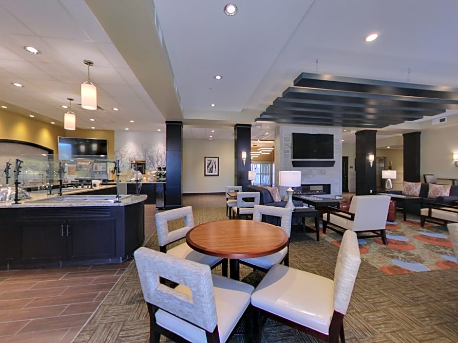 Staybridge Suites Madison - Fitchburg