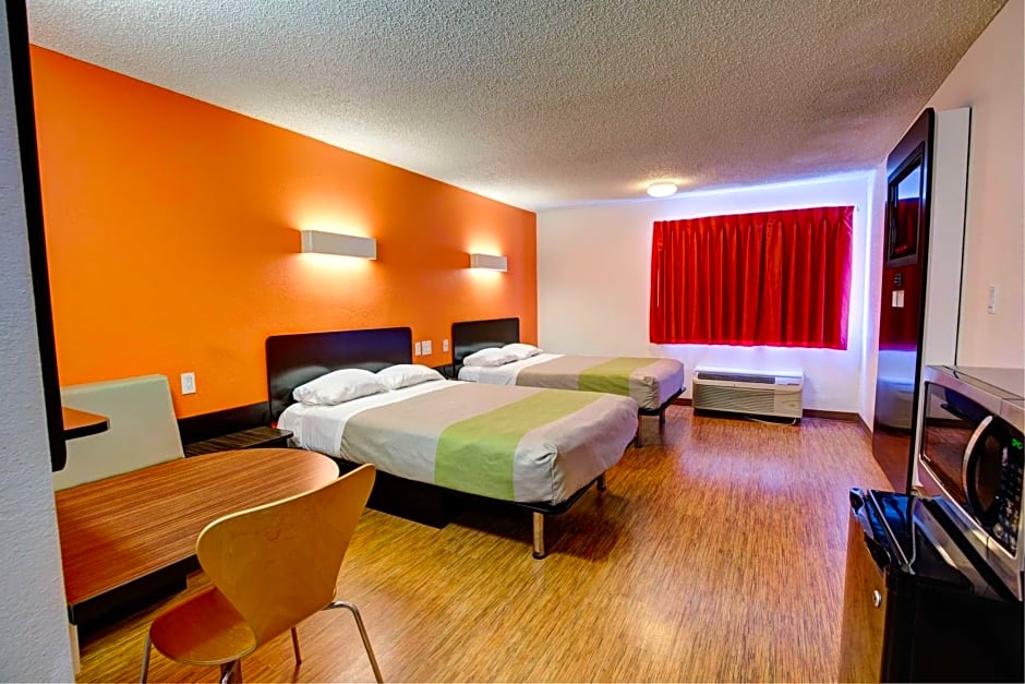 Motel 6 Houston Hobby