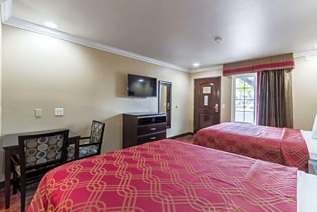 Queen Room with Two Queen Beds - Non-Smoking