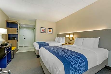 Double Room with Two Double Beds - Accessible/Non-Smoking