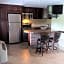 Chalet Inn & Suites