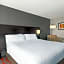 Holiday Inn Boston - Cambridge Area by IHG 