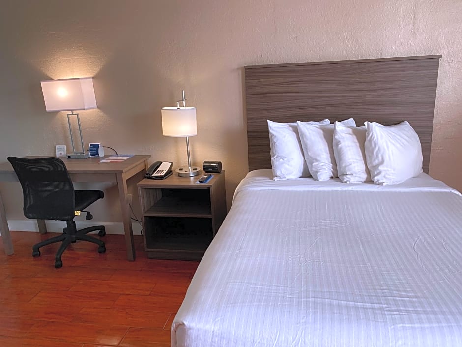 Melbourne All Suites Inn near I95