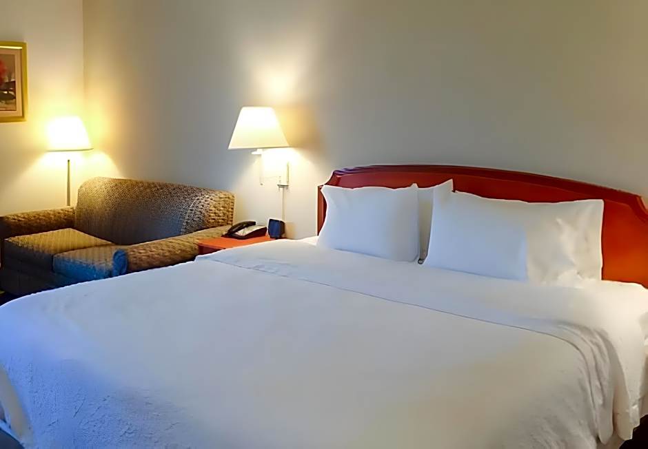 Comfort Inn & Suites Mt. Holly - Westampton