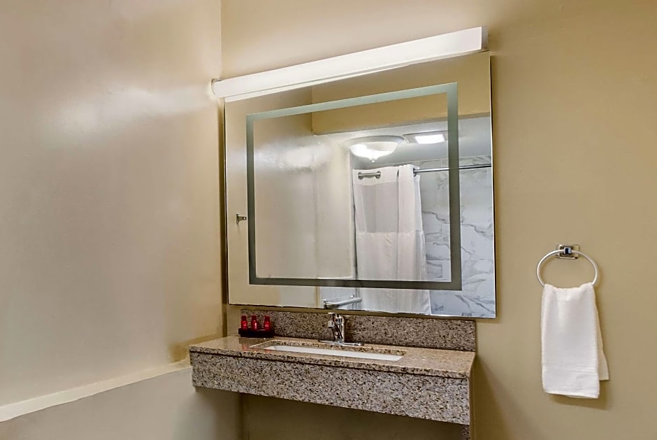 SureStay Hotel by Best Western Sarasota Lido Beach