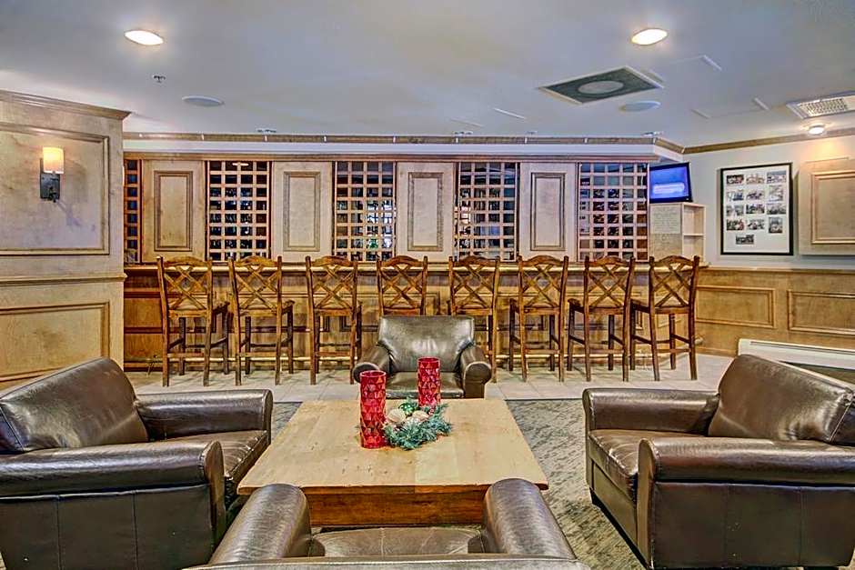 River Mountain Lodge