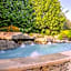Quality Inn Near the Island Pigeon Forge