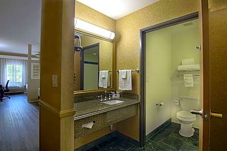 2 Queen Beds Superior Room Non-Smoking