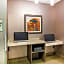 La Quinta Inn & Suites by Wyndham St Paul-Woodbury