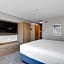 Holiday Inn Express Hotel & Suites Portland - Jantzen Beach
